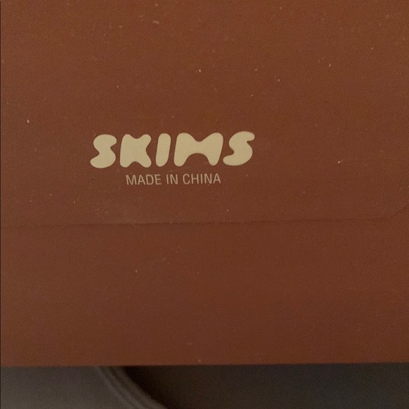 Skims bodysuit with open back - Picture 8 of 8